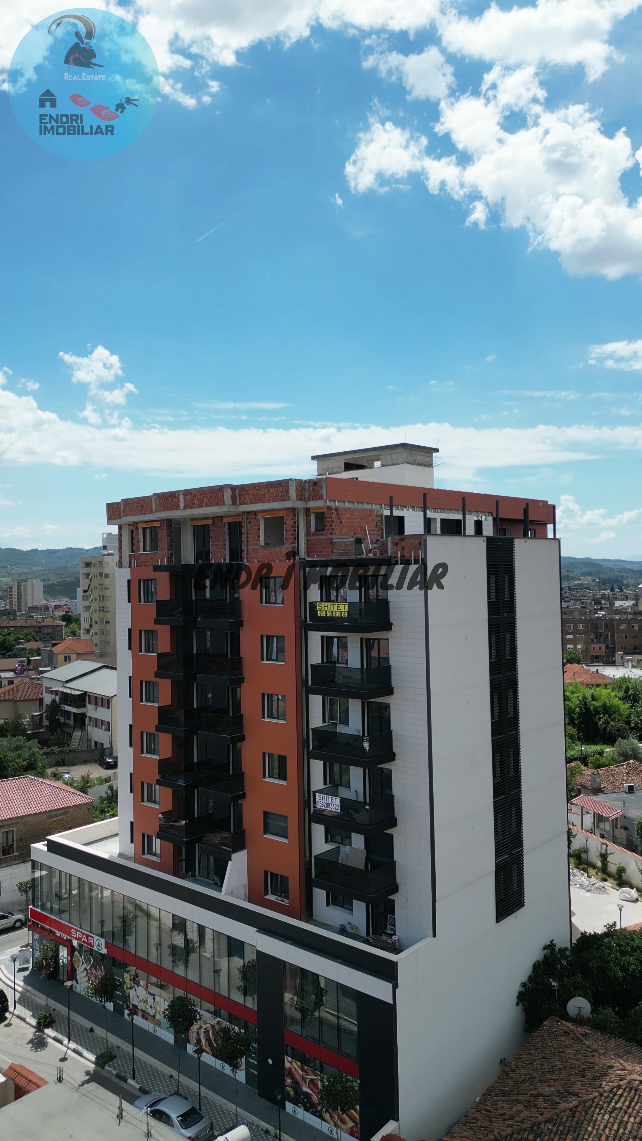 Shitet Super Apartament